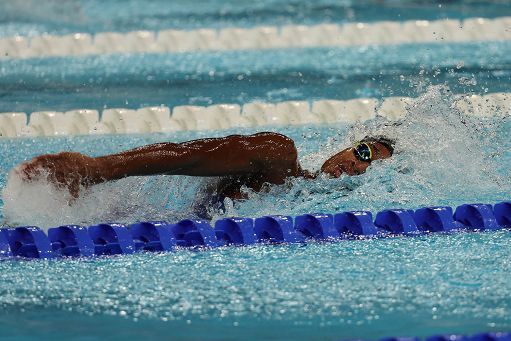 Nuoto, nuovo record per Sara Curtis, primato nei 50 stile libero
