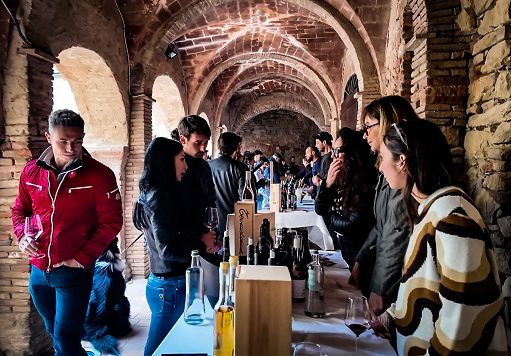 Vino, dal 25 al 27 aprile a Suvereto c’è il “Suber Wine Festival”