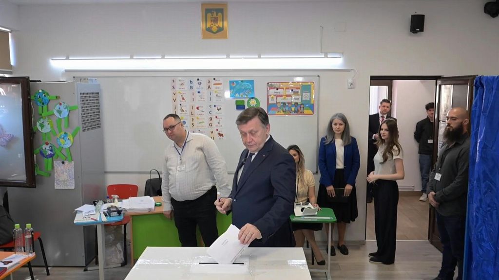 In Romania urne aperte per il primo turno delle presidenziali