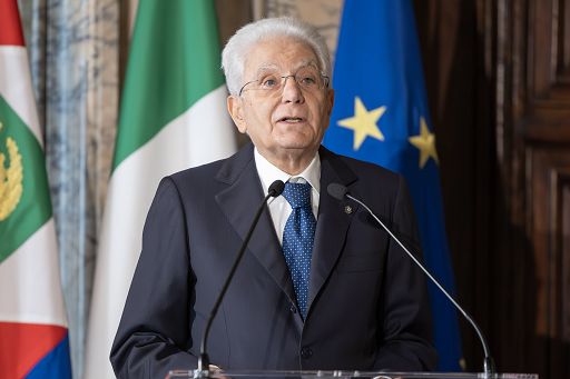 Esercito, Mattarella: la sua dedizione è un punto di forza della Repubblica