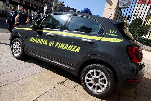 Estorsioni e usura, dall’inchiesta sugli ultras altre 7 misure cautelari