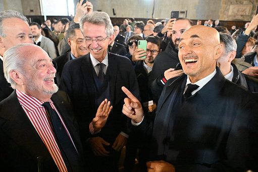 Calcio, Spalletti: “Con De Laurentiis rapporto conflittuale”