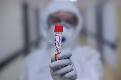 Trump vuole limitare la ricerca sui virus