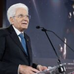 Mattarella: aiutare il cinema. Ironia Cucciari: Presidente santo subito