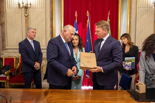 Il ministro Lollobrigida incontra al Masaf l’omologo greco