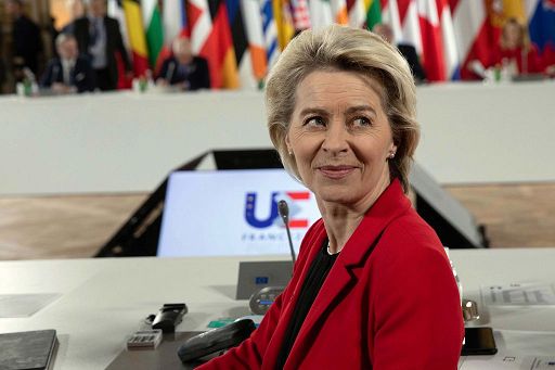 Corte Ue: violate norme di trasparenza per Sms von der Leyen-Bourla