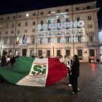 Cittadinanza, proiettato logo referendum su Palazzo Chigi
