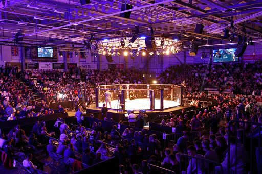 MMA, i Cage Warriors sabato 31 maggio al PalaPellicone di Ostia