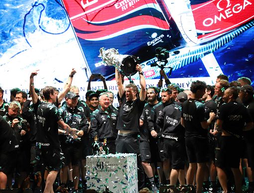Vela, la Coppa America si disputerà a Napoli nel 2027