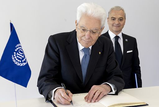 Lavoro, Mattarella: non vi può essere pace senza salari equi