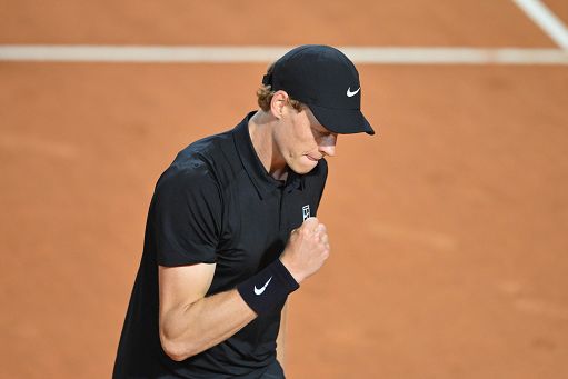 Tennis, Sinner in finale agli Internazionali di Roma