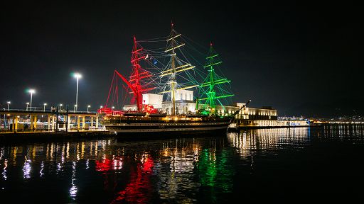 Nave Vespucci a Napoli, 33mila persone in visita al Villaggio In Italia