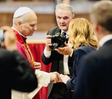 Ucraina, Meloni sente Papa: disponibilità a ospitare negoziati