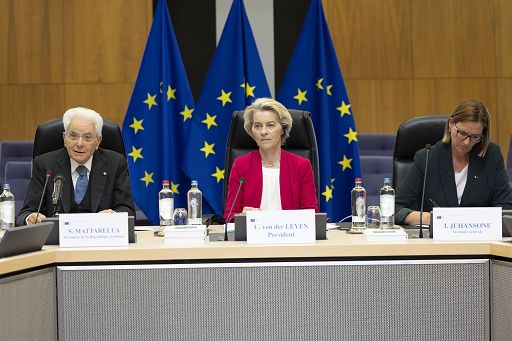 Mattarella incalza ancora la Ue: ora Europa agisca. Von der Leyen: “nessun dorma” raccolto