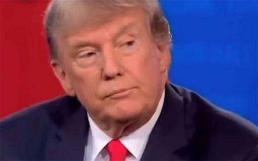 La fake news video di Trump sui bianchi uccisi in Sudafrica