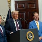 Apple, Trump minaccia dazio al 25% se non produce iPhone in Usa