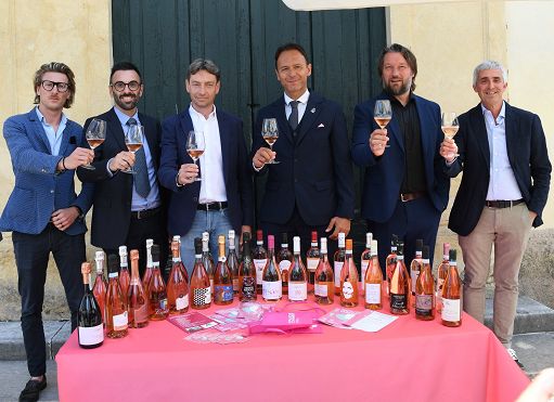 “Palio del Chiaretto”: Bardolino e Lazise unite nel vino rosa