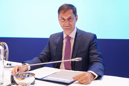 Theoharis in corsa per l’UN Tourism: priorità a trasparenza e risultati