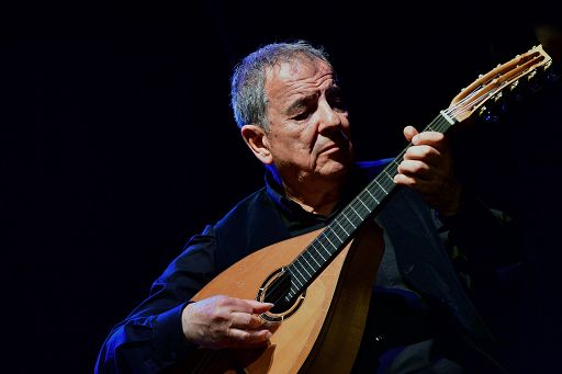 “Tra le mie corde”, esce il libro (più CD) sulla vita di Mauro Palmas