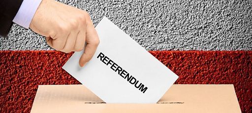 Referendum, urne aperte fino a domani alle 15