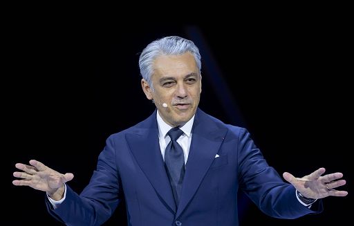 Borsa: Kering (+9%) corre con l’arrivo di de Meo, scivola Renault (-7%)