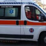 Auto sbanda e travolge 3 amici al bar, morto segretario Pd nel forlivese
