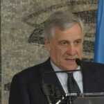 Tajani: l’Iran non colpisca le basi Usa, riattivare il dialogo