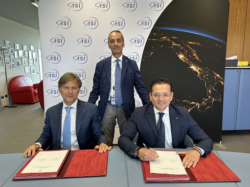 Spazio, progetto italiano per estrarre ossigeno da regolite lunare
