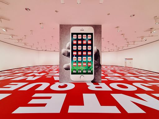 Il linguaggio come opera totale, Barbara Kruger al Guggenheim Bilbao