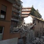 Eplosione a Roma, 2 feriti gravi sedati e intubati: “Condizioni stabili”