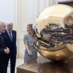 Esposta al Quirinale la “Sfera n.2” di Arnaldo Pomodoro