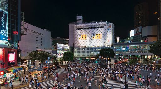 Giappone invaso dai turisti nella prima metà 2025: 21,5 milioni