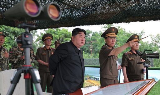 Nordcorea, Kim Jong Un: rafforzare capacità combattimento