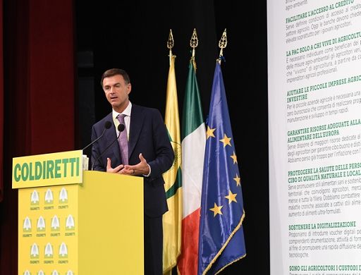 Carne sintetica, Prandini: bene legge che difende salute