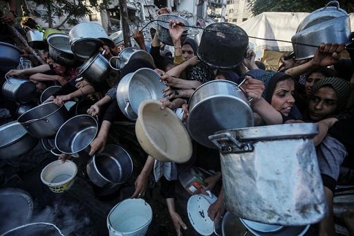 Altri morti per fame e per il fuoco israeliano nelle ultime 24 ore a Gaza