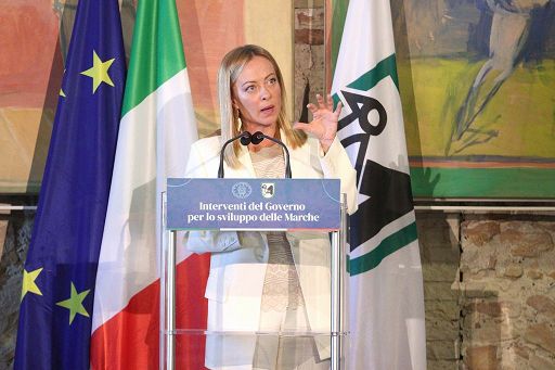 Almasri, richiesta di giudizio per Nordio e Piantedosi, Meloni archiviata