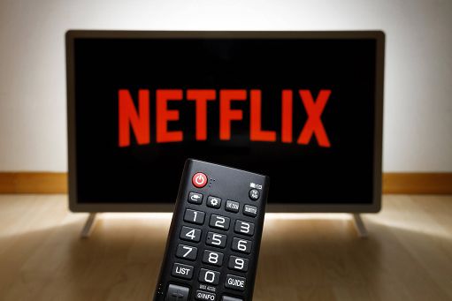 WSJ: Netflix taglia 1.000 posti di lavoro, top dal 2022 (il 6% dello staff)
