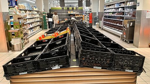 La protesta dei tir rischia di svuotare gli scaffali dei supermercati